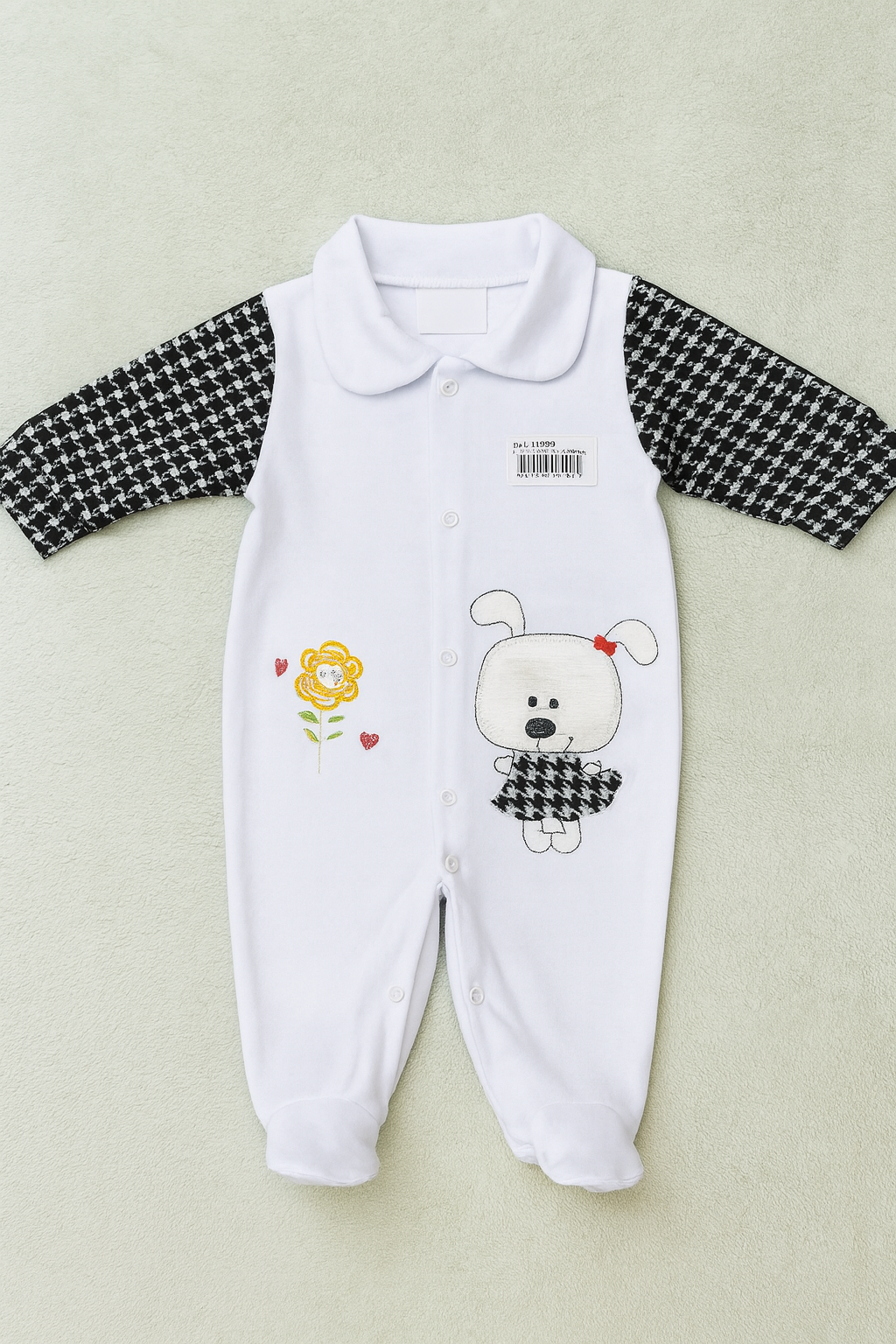 MACACÃO BRANCO E PRETO MENINA